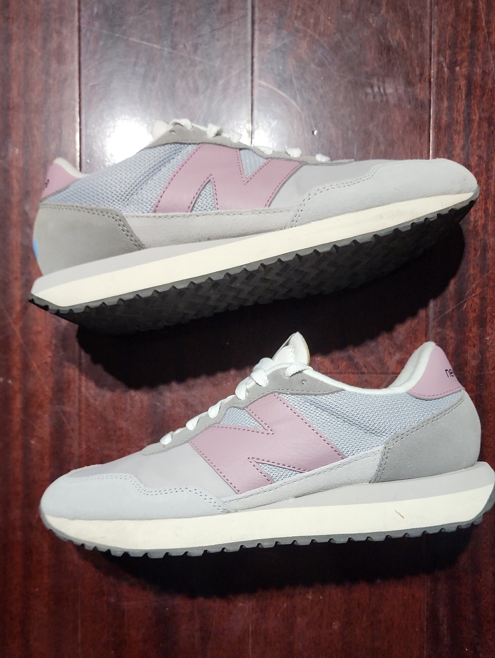 New Balance 237 Gray Pink Suede Shoes Sneakers Womens Size 8.5